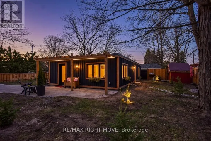 51 WALKER AVENUE, Orillia, Ontario L3V6G9
