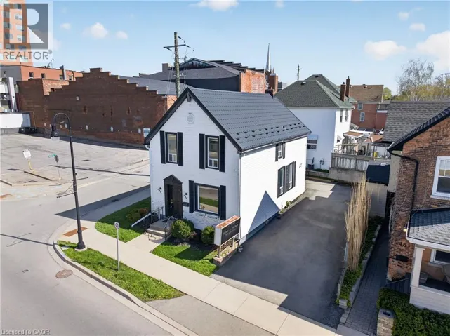 48 CARLISLE Street, St. Catharines, Ontario L2R4H4