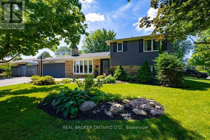 2 CORE CRESCENT, Brampton (Brampton East), Ontario L6W2G7