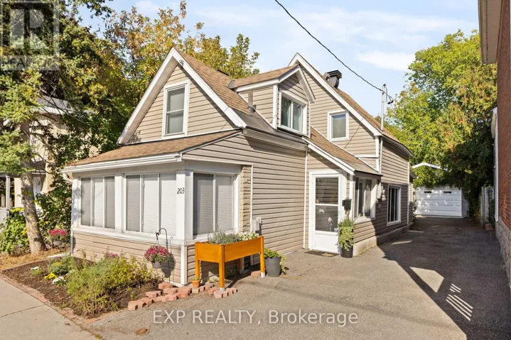 203 CARRUTHERS AVENUE, Ottawa, Ontario K1Y1N6