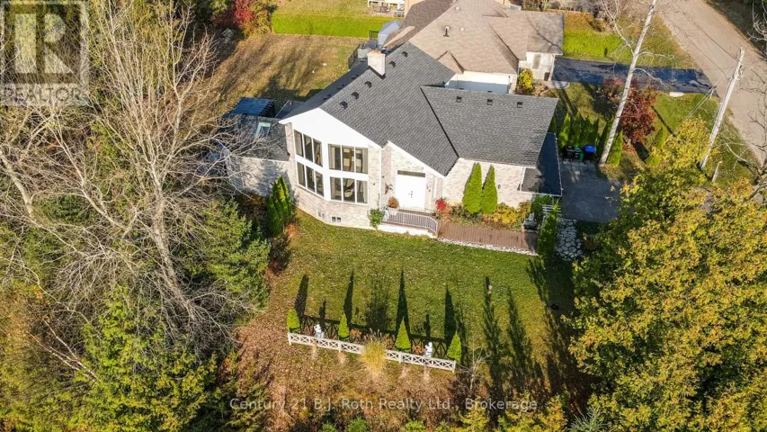 20 GRANT AVENUE, Tiny, Ontario L0L1P1