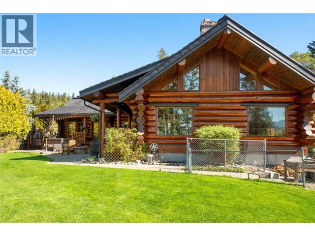 3660 Braelyn Road, Tappen, British Columbia V0E2X0