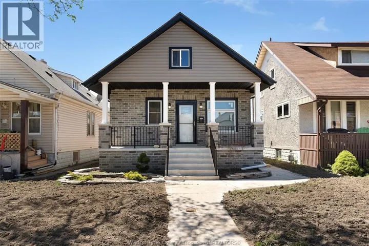 1059 ELSMERE AVENUE, Windsor, Ontario N9A2B1