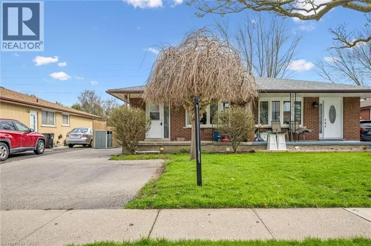 27 VICMOUNT Drive, Kitchener, Ontario N2M2A2