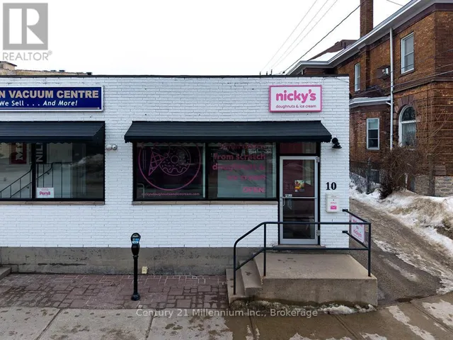 10 THIRD STREET, Collingwood, Ontario L9Y1K3
