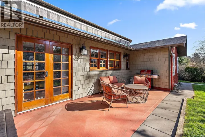 4000 Cedar Hill Rd, Saanich, British Columbia V8N3C1