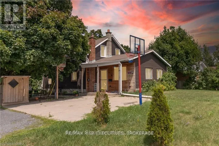 96 DRENNAN STREET, Kingston (Rideau), Ontario K7K2S3