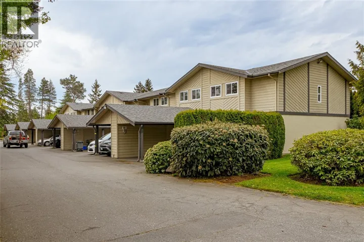 19 1741 McKenzie Ave, Saanich, British Columbia V8N1A6