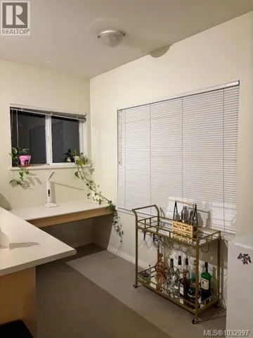 207 1550 Church Ave, Saanich, British Columbia V8P2H1