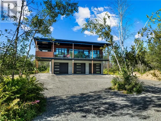 1836 Yorkshire Drive, Val Caron, Ontario P3N1R9