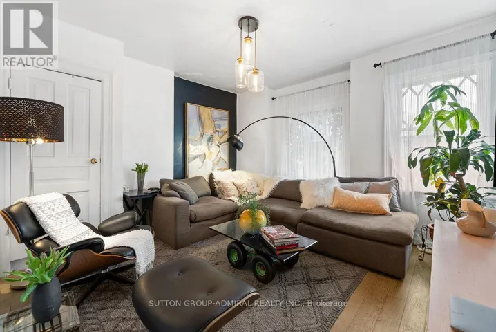 40 CLAREMONT STREET, Toronto (Trinity-Bellwoods), Ontario M6J2M5