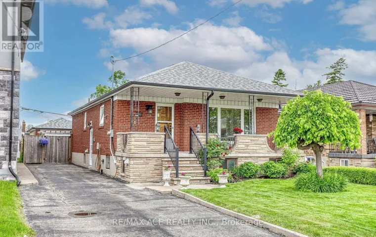 MAIN - 16 MARTA AVENUE, Toronto (Clairlea-Birchmount), Ontario M1K1V7