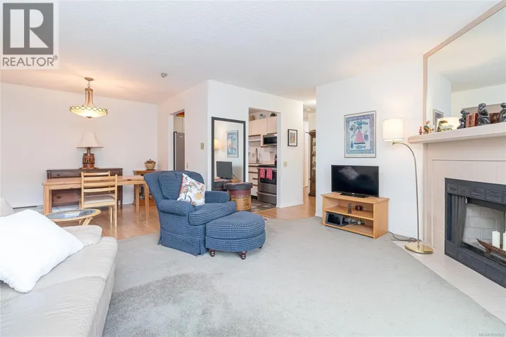 204 2490 Bevan Ave, Sidney, British Columbia V8L5C6