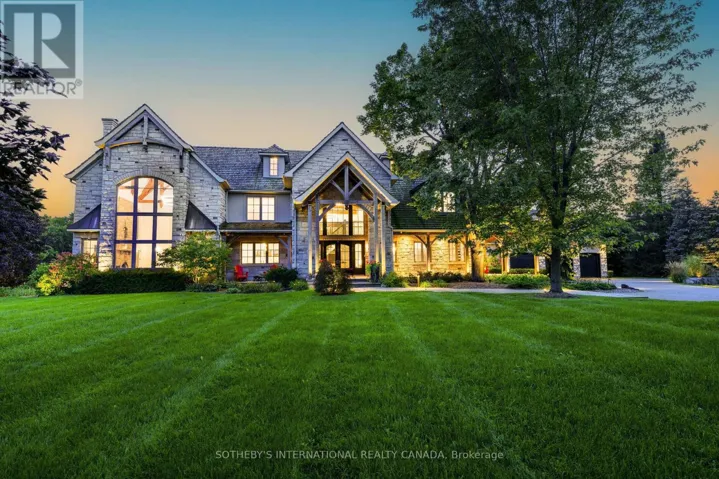 2376 8 SIDEROAD, Burlington, Ontario L7P0E6