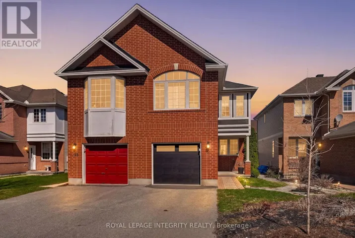 33 GRAMMERCY PARK, Ottawa, Ontario K2C4E1