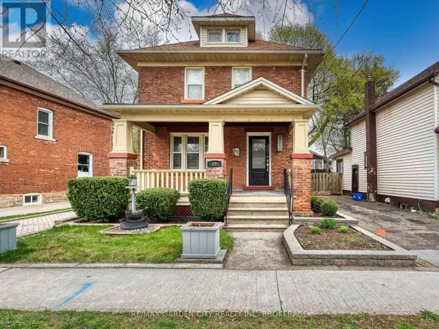 60 WOODLAND AVENUE, St. Catharines (Downtown), Ontario L2R5A3