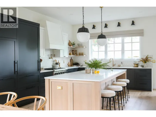 2804 W 34TH AVENUE, Vancouver, British Columbia V6N2J6