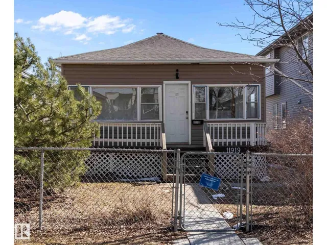 11919 96 ST NW, Edmonton, Alberta T5G1V6
