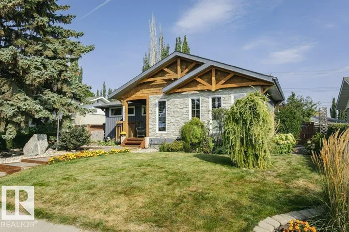 15634 81 AV NW, Edmonton, Alberta T5R3P4