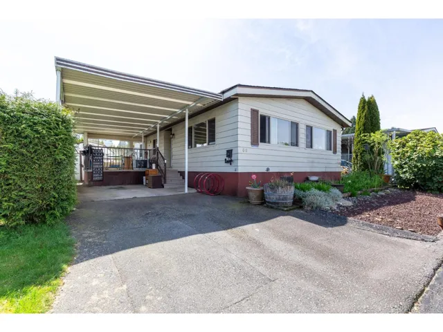 60 8254 134 STREET, Surrey, British Columbia V3W6M2