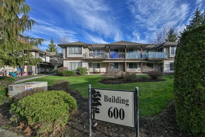 604 1750 MCKENZIE ROAD, Abbotsford, British Columbia V2S3Z3