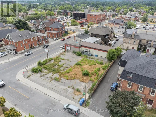 288 CHARLOTTE STREET, Peterborough (Town Ward 3), Ontario K9J2V5