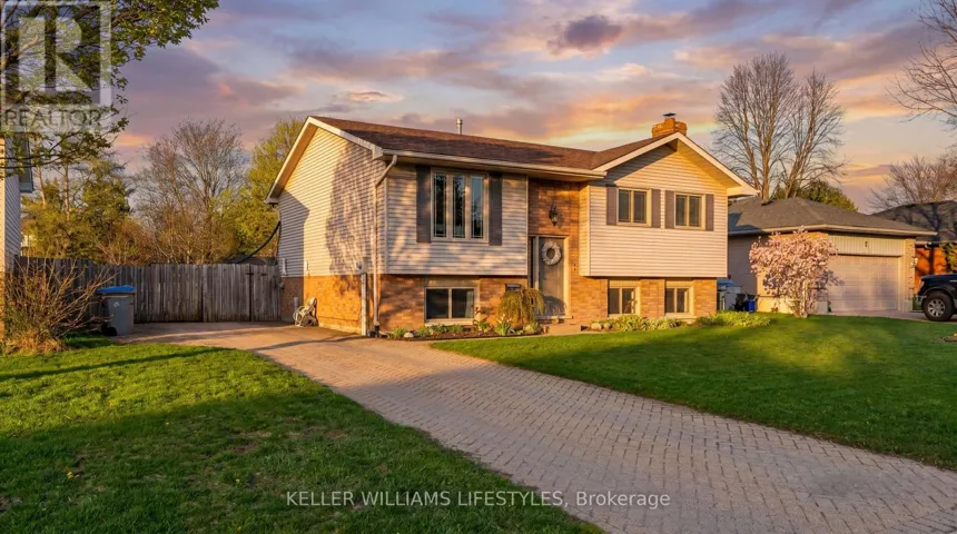 7 PEARSON AVENUE, Strathroy-Caradoc (SW), Ontario N7G3X8