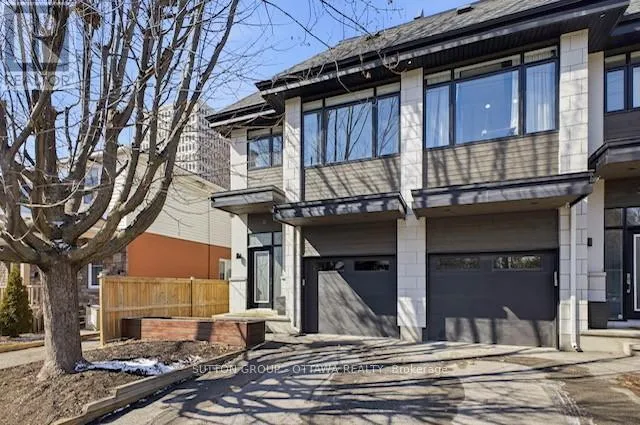 31 CARLOTTA AVENUE, Ottawa, Ontario K1L6S5