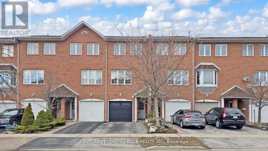 38 RUMI CRESCENT, Toronto (Victoria Village), Ontario M4A2X6