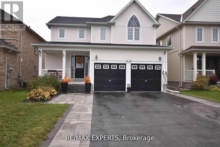 136 DONALD STEWART CRESCENT, East Gwillimbury (Mt Albert), Ontario L0G1M0