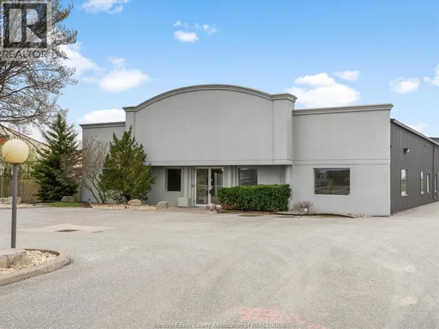 11865 COUNTY RD 42, Tecumseh, Ontario N8N2M1