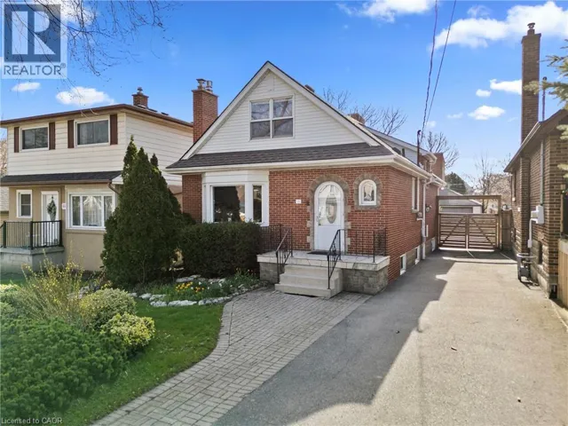 15 MILLEN Avenue, Hamilton, Ontario L9A2T5