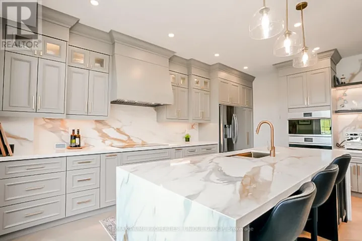 54 VITLOR DRIVE, Richmond Hill (Oak Ridges), Ontario L4E4P9