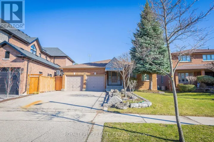 19 RAVINE COURT, Vaughan (East Woodbridge), Ontario L4L7B9