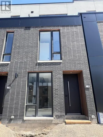 42 EVERETT COMMON, St. Catharines (Oakdale), Ontario L2P0H1