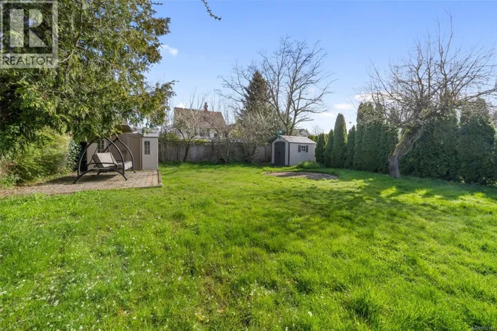 450 Obed Ave, Saanich, British Columbia V9A1K5