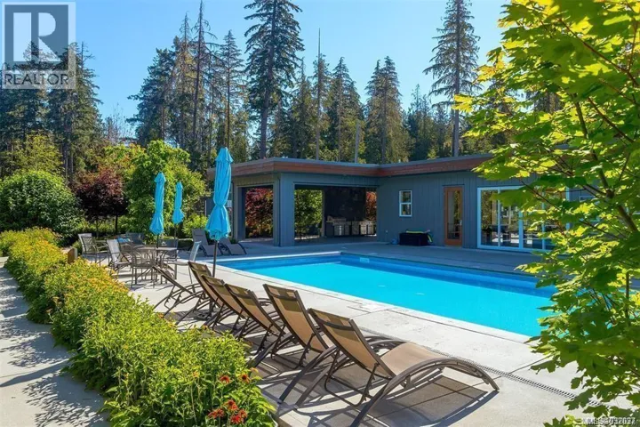 9332 Cabin Way, Lake Cowichan, British Columbia V0R2G1