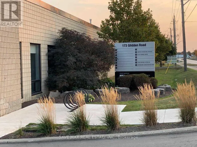 8 - 173 GLIDDEN ROAD, Brampton (Bram East), Ontario L6W3L9