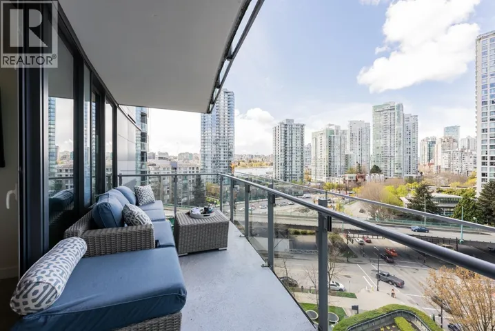 1001 89 NELSON STREET, Vancouver, British Columbia V6Z0E7