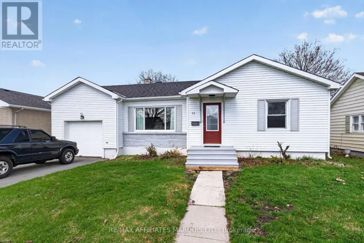 11 GRAY AVENUE, South Stormont, Ontario K0C1P0