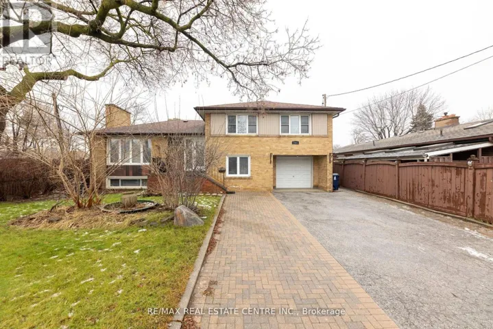 LOWER - 2965 WESTON ROAD, Toronto (Downsview-Roding-CFB), Ontario M9M2S9