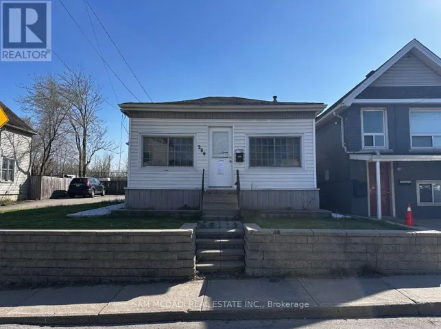 266 BEACH ROAD, Hamilton (Industrial Sector), Ontario L8L4B2