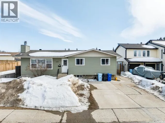 216 Cardinal Drive, Fort McMurray, Alberta T9K1H6