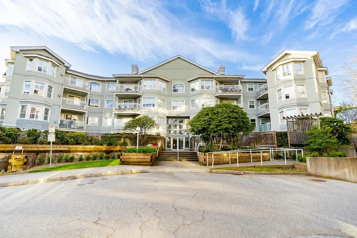 104 13955 LAUREL DRIVE, Surrey, British Columbia V3T1A8