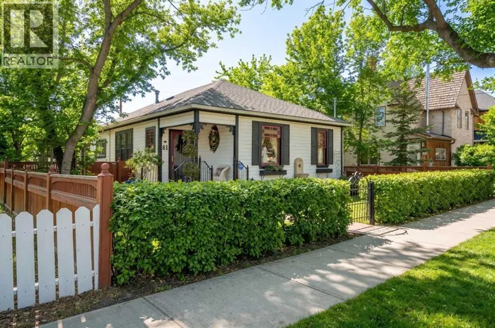 81 Elma Street W, Okotoks, Alberta T2S1J9
