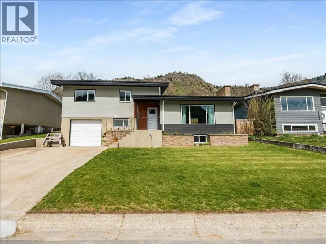 3557 HIGHWAY Drive, Trail, British Columbia V1R2T9