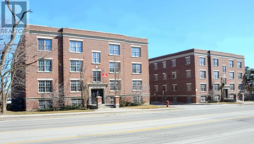 359-363 DUCKWORTH STREET, Barrie (Grove East), Ontario L4M3X8