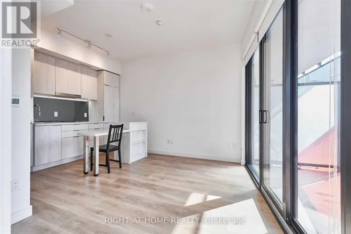 1716 - 215 QUEEN STREET W, Toronto (Waterfront Communities), Ontario M5V0P5