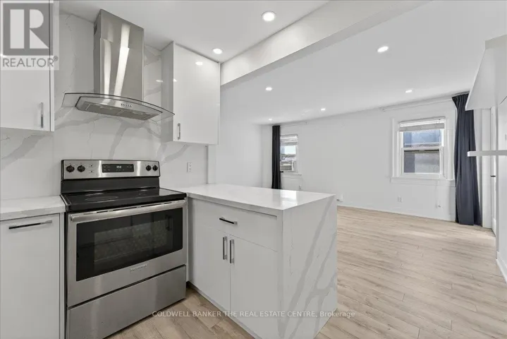 252 SOUDAN AVENUE, Toronto (Mount Pleasant East), Ontario M4S1W4