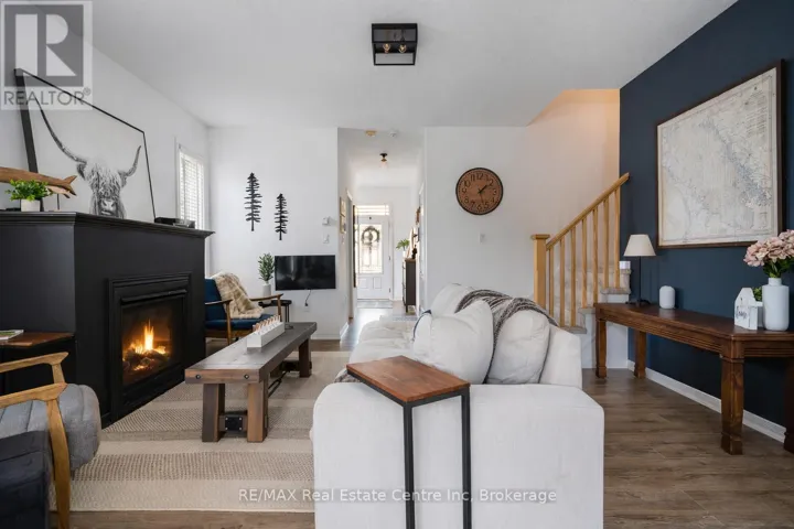 24 GEORGE ZUBEK DRIVE, Collingwood, Ontario L9Y1M5